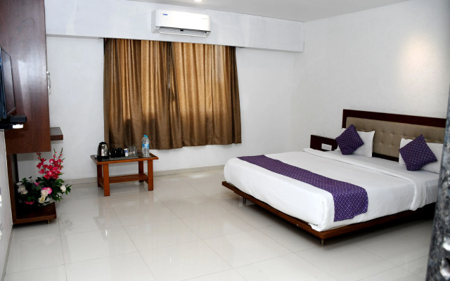 Hotel Pushpak Resort
