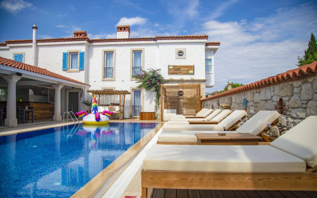 Alacati Limonaia Hotel