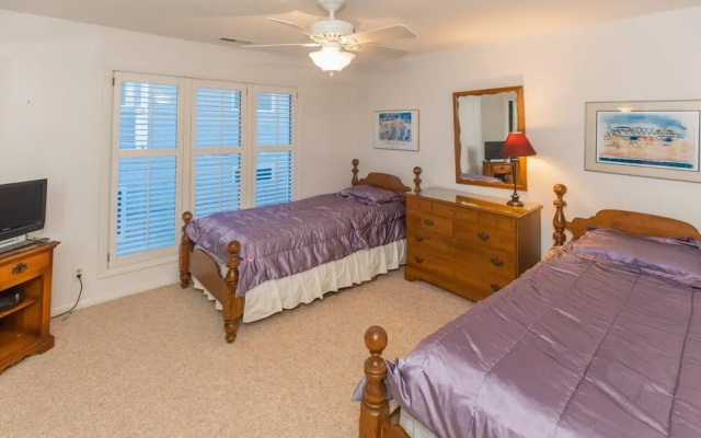 Dolphin Watch 3 Bedroom Condo by RedAwning