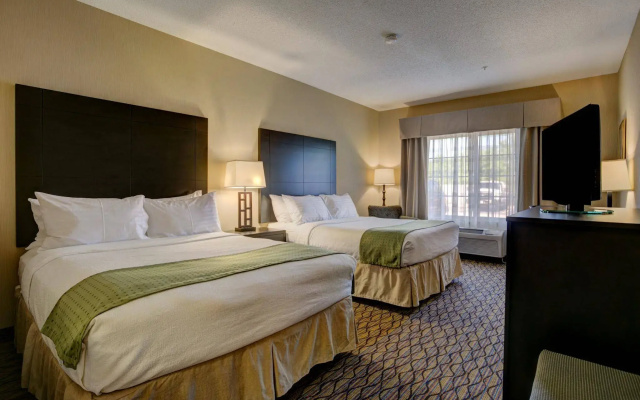 Holiday Inn Hotel & Suites-Milwaukee Airport by IHG