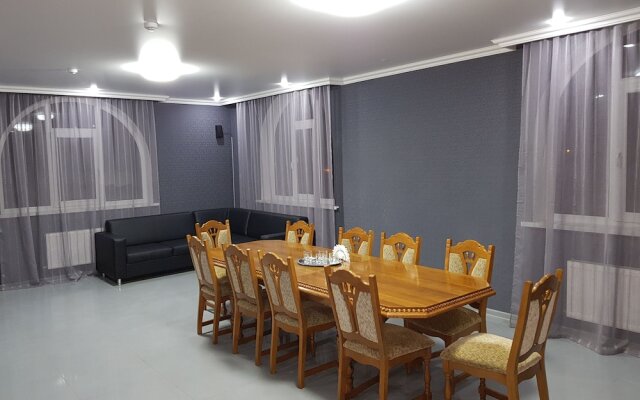 Отель «Знаменский»