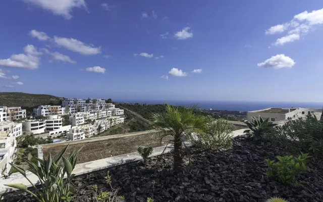 Great Penthouse Near Beach