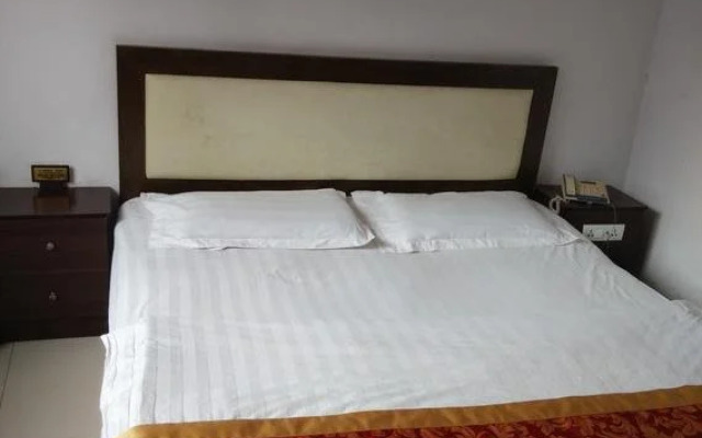 Yurui Business Hotel