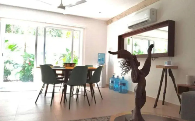Luxury 3 br/4 ba Home w/View - Puntarena
