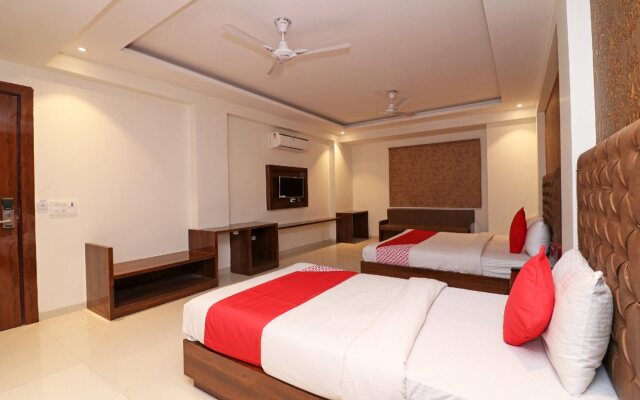 Capital O 16651 GRD SUITES