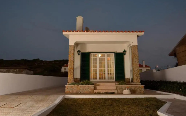 Villa over the Ocean in Magoito-Sintra