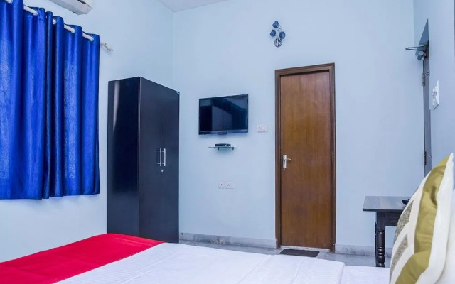 Maple Comfort By OYO Rooms