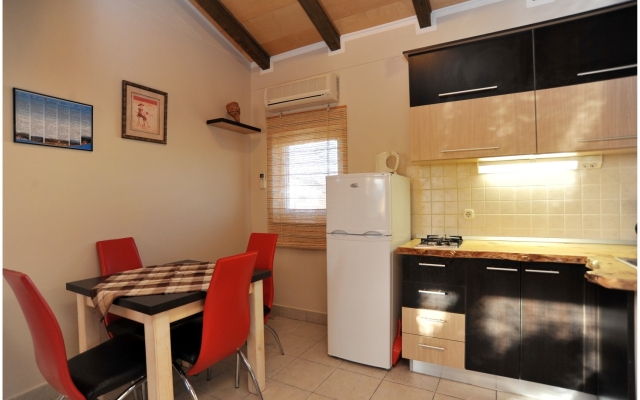 Apartment Tomo - open pool and pool for children: A4 Sukosan, Zadar riviera