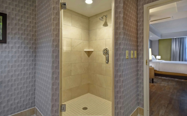 Embassy Suites Little Rock