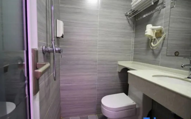 Yijia Hotel (Xi'an Sunshine Community Branch) – Bathroom – Xi'an