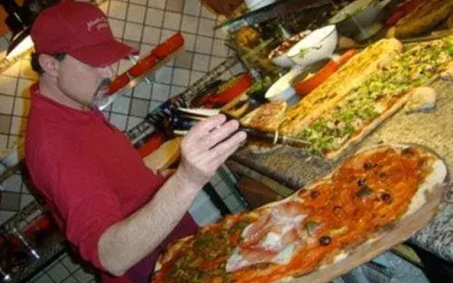 Mastro Titta Pizza Eat & Sleep