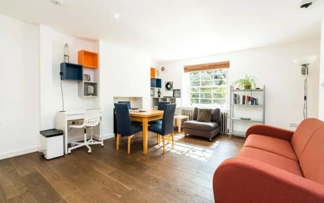 Charming 2 Bedroom Apartment in Kentish Town
