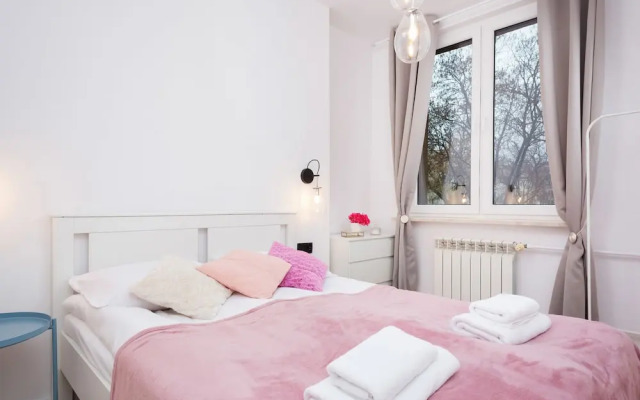 Stępińska Apartment Warszawa by Renters