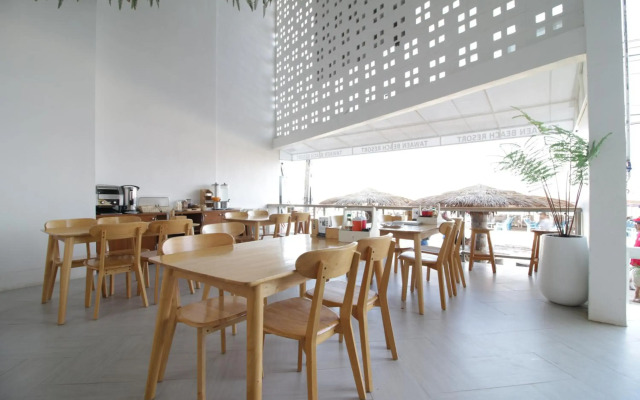 Tawaen Beach Resort