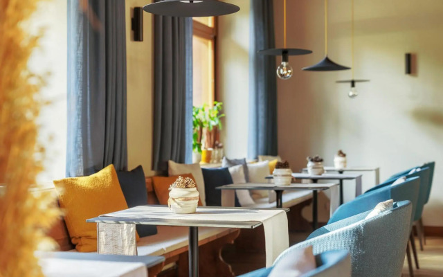 Franceschi Park Hotel