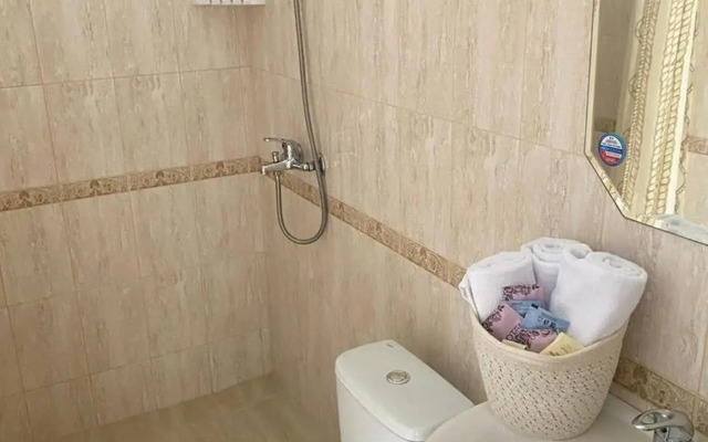 Rosa Home Loo Guest House