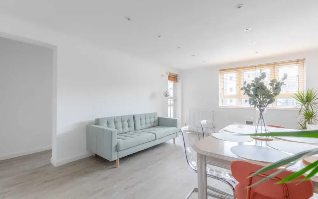 Spacious 3BD Flat, Close to Tube - Fulham!