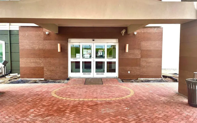 La Quinta Inn & Suites Raymondville