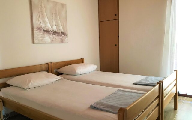 Apartment Petar - 30 m from sandy beach: A1 Nin, Zadar riviera