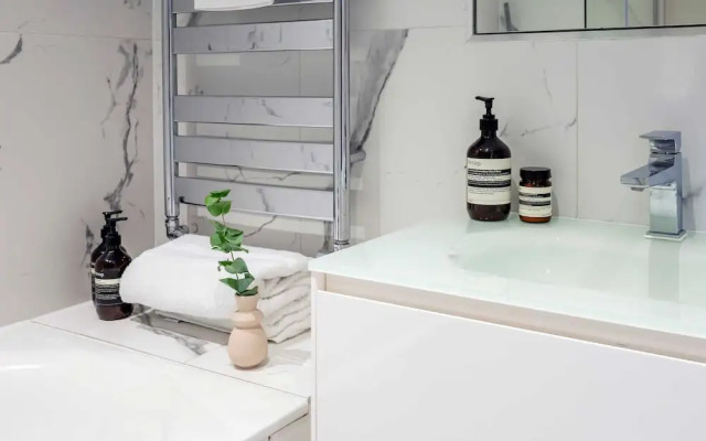 Regents Park Penthouse