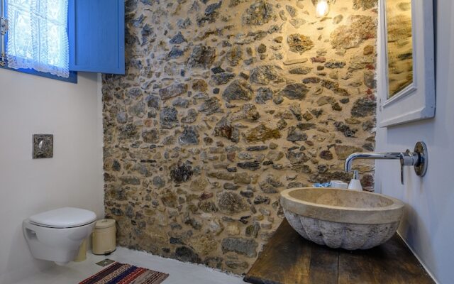 The Aegean blue country house Old Milos