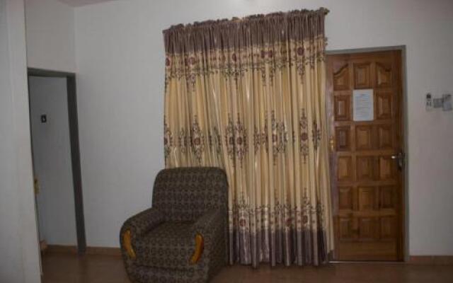 Elizz Guest House