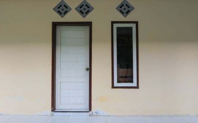 OYO 2371 Islami Family Residence