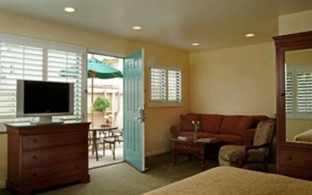 Castillo Inn at the Beach