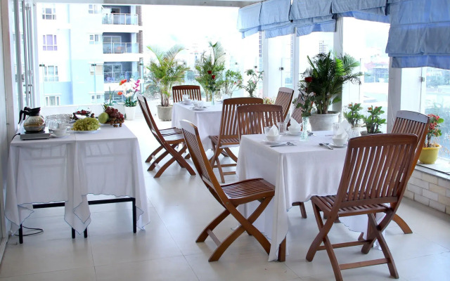 Blue Beach Hotel