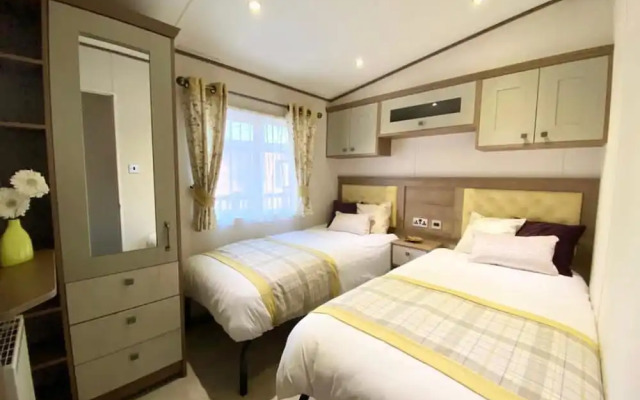 Inviting 3-bed Lodge Tattershall Lakes, Lincoln