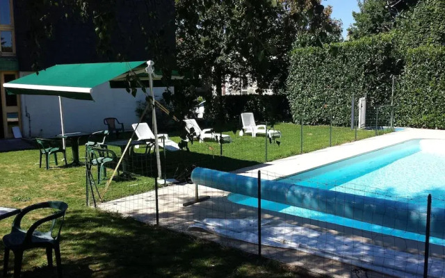 Les Provinciales Hotel & Restaurent