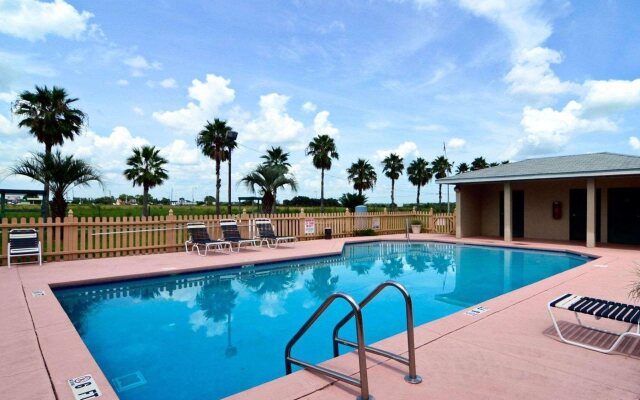 Rodeway Inn & Suites Haines City - Winter Haven
