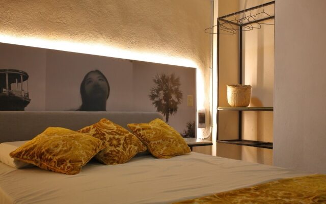 FIXIE LOFTS - Colonial Villa Suites with Pool