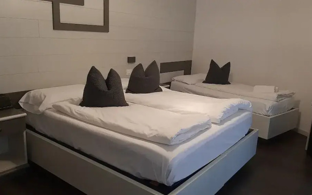 Athos Hotel