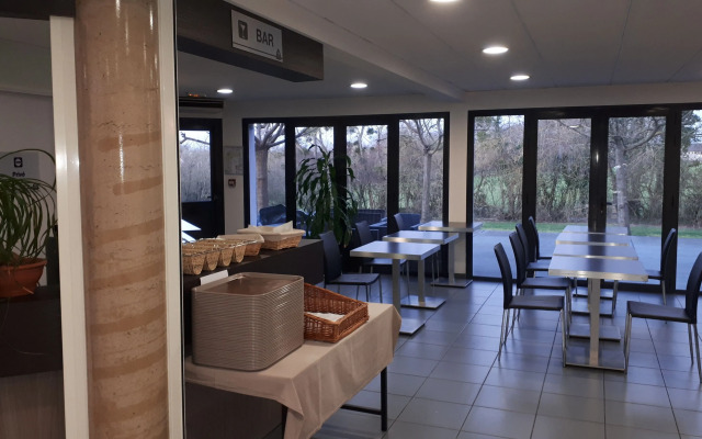 Hotel AKENA La Ferté Bernard