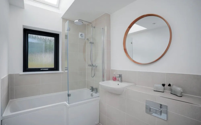 26 Strathtay Lodges