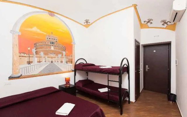 Romangelo 2 Hostel