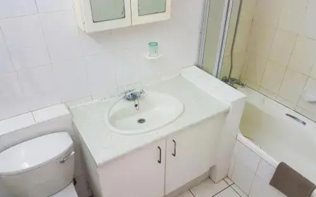 Dumela Margate Flat No 10