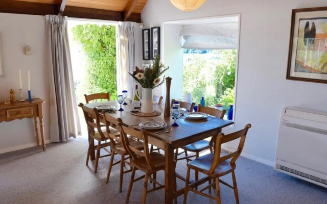 Anchor in Akaroa - Akaroa Holiday Home