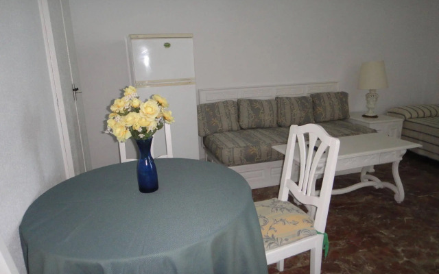 Apartamentos La Roca Rentals