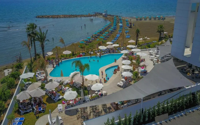 Lenios Beach Hotel