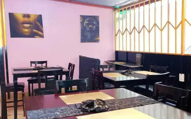 J's Eatery & Accommodation Nakuru