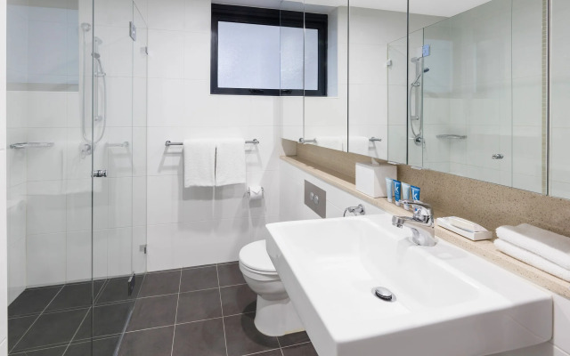 Meriton Suites Pitt Street, Sydney