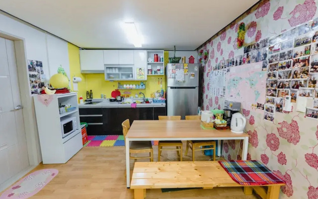 Panda Guesthouse - Hostel