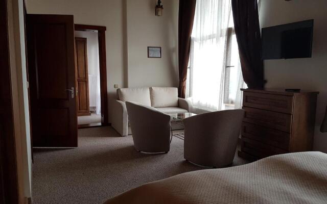 ATAVA family house