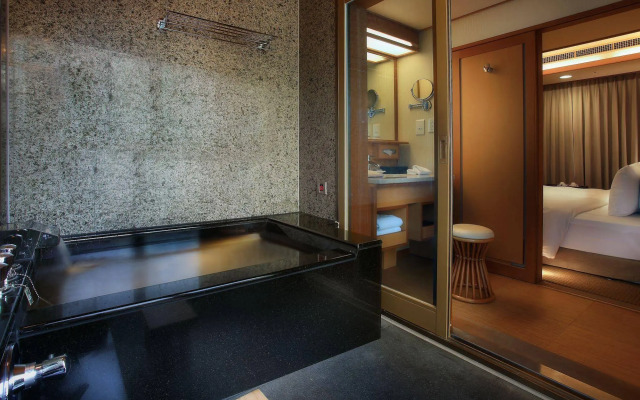 Taipei Radium Kagaya International Hotel