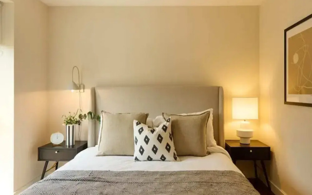 The Brick Lane Arms - Breathtaking 2bdr Penthouse With Balcony
