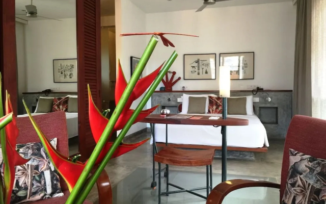 Trinity At Fort Cochin