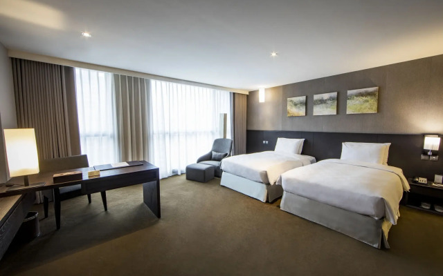 Platinum Hotel
