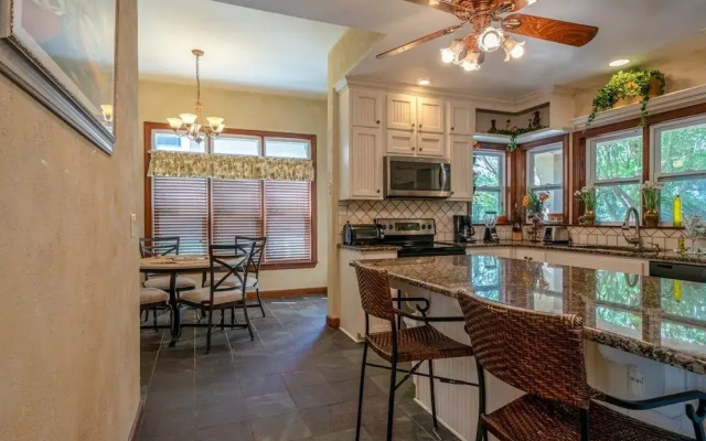 Casa de Mediterranean Home